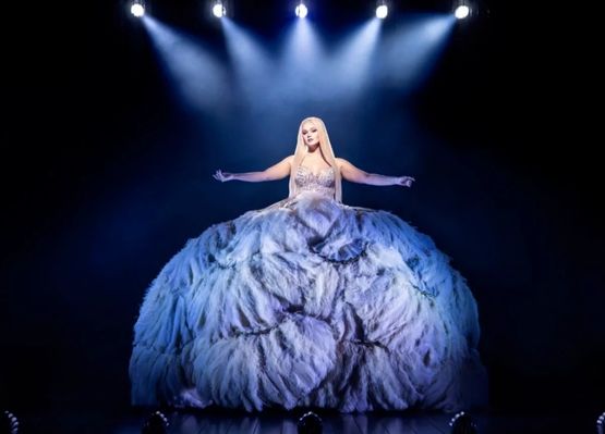 burlesque.jpg